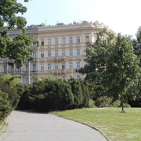 Apartments Katarina Prague Exterior photo