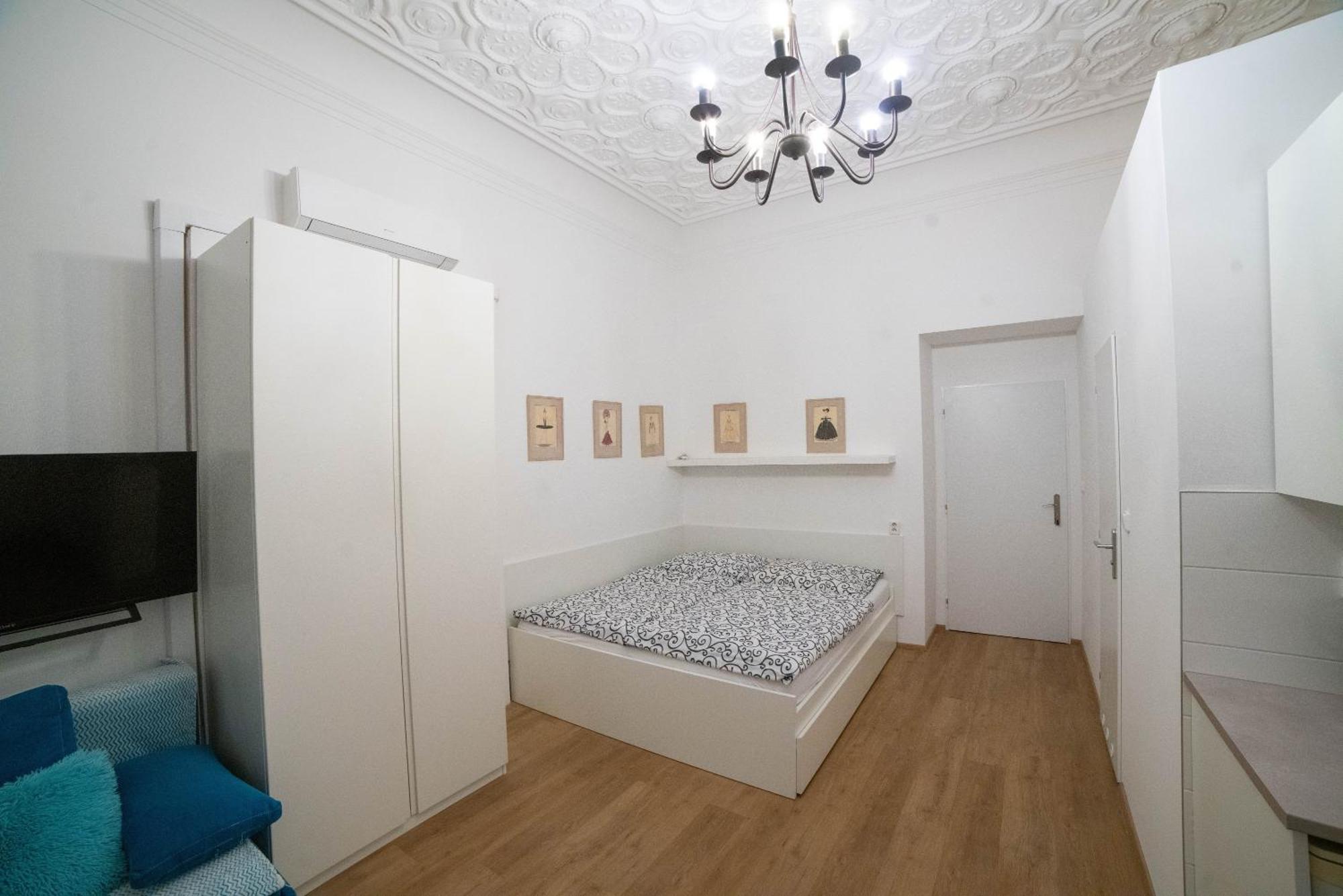 Apartments Katarina Prague Exterior photo